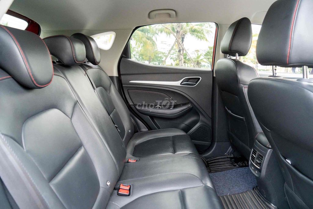 MG ZS COM 2020 красный