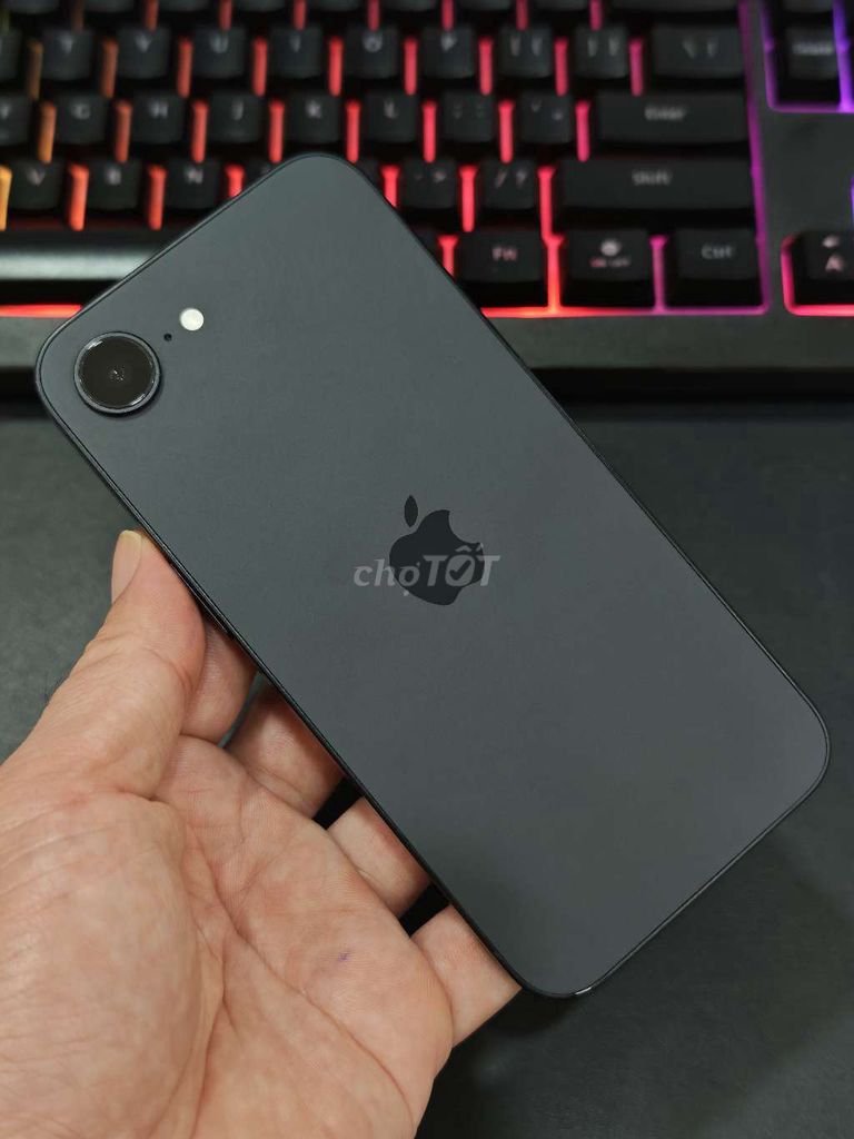 Apple iPhone 16E 256GB quốc tế Mỹ. Mua bán Điện thoại tại Quận Ninh Kiều Cần Thơ được đăng bởi Nguyễn Toàn hình 1