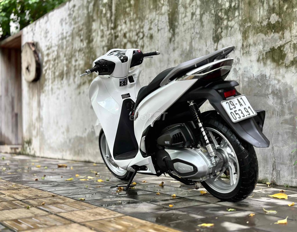 Honda SH 350i 2022. Mua bán Xe máy tại Quận Cầu Giấy Hà Nội được đăng bởi Tuấn Việt Motor hình 3