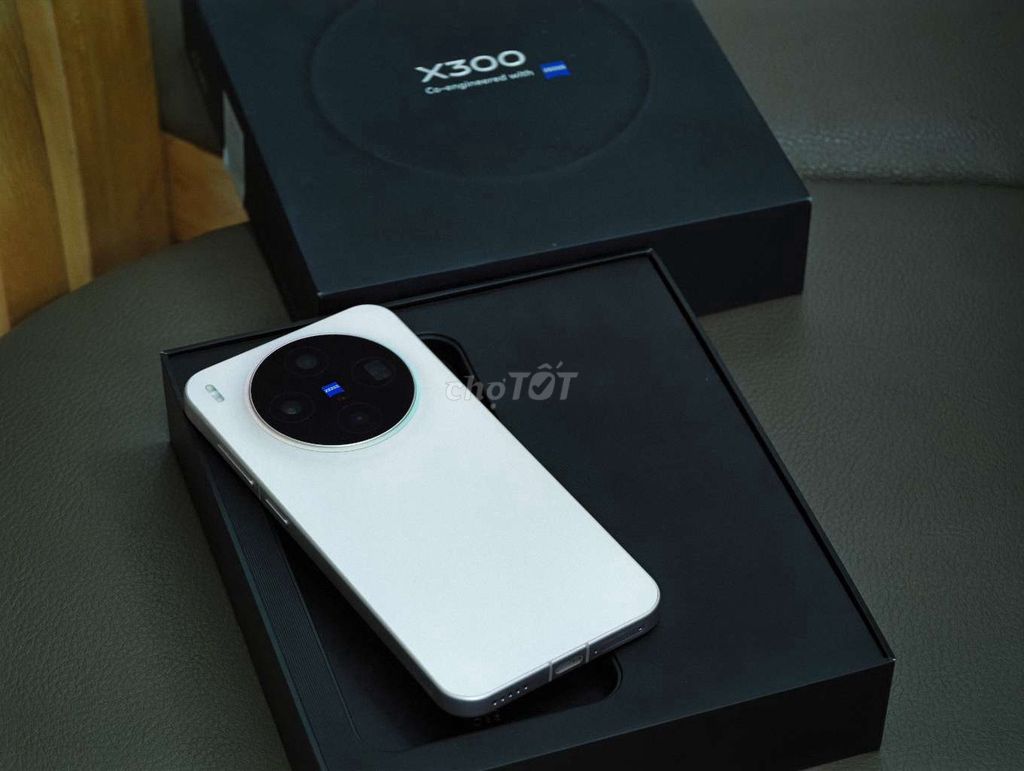 Vivo X300 256GB chính hãng Fullbox BH 12.2026. Mua bán Điện thoại tại Quận Ninh Kiều Cần Thơ được đăng bởi Lê Khang hình 1