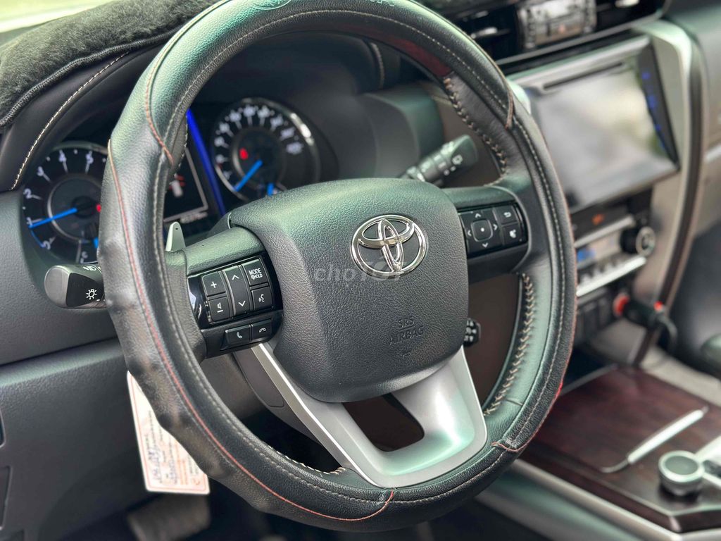 Fortuner xăng nhập khẩu Indo 1chủ bảo dưỡng Toyota. Mua bán Ô tô tại Huyện Hóc Môn Tp Hồ Chí Minh được đăng bởi Hiền Nguyễn hình 7