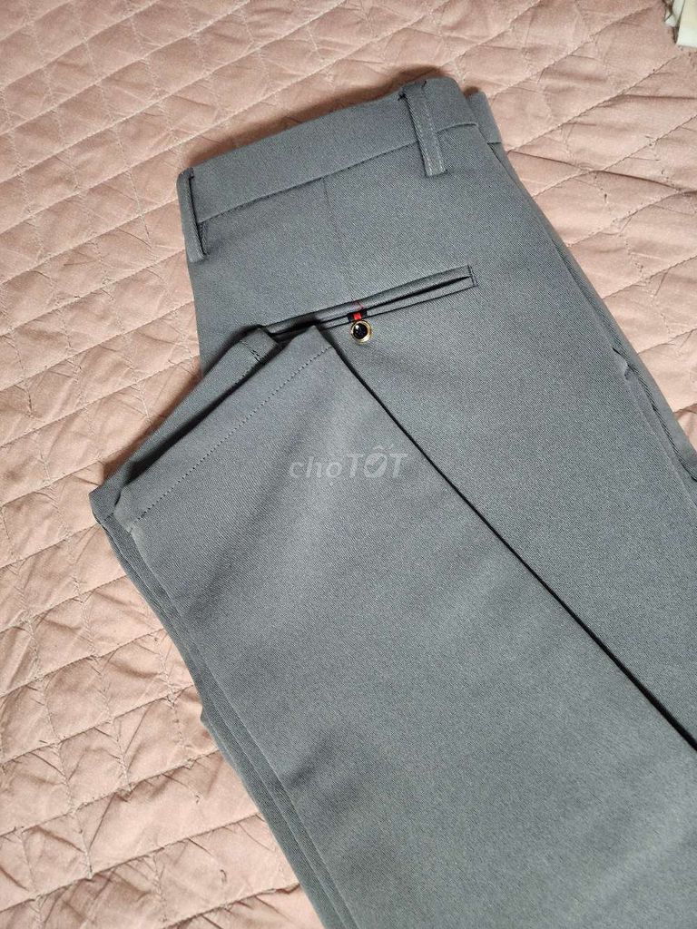 Quần tây Nam vải mềm mại size 29. Mua bán Quần áo tại Quận 7 Tp Hồ Chí Minh được đăng bởi Sa Mạc Tìm Em hình 1