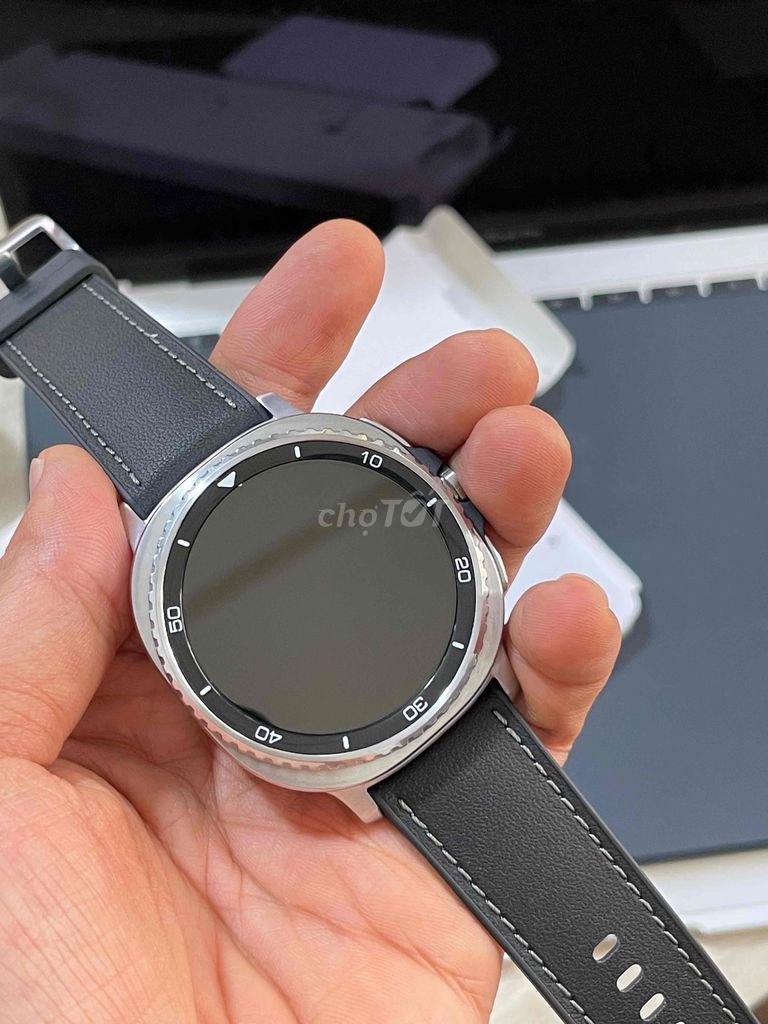 Galaxy Watch8 Classic 46mm Như Mới. Mua bán Thiết bị đeo thông minh tại Quận Gò Vấp Tp Hồ Chí Minh được đăng bởi TheTekCoffee hình 1