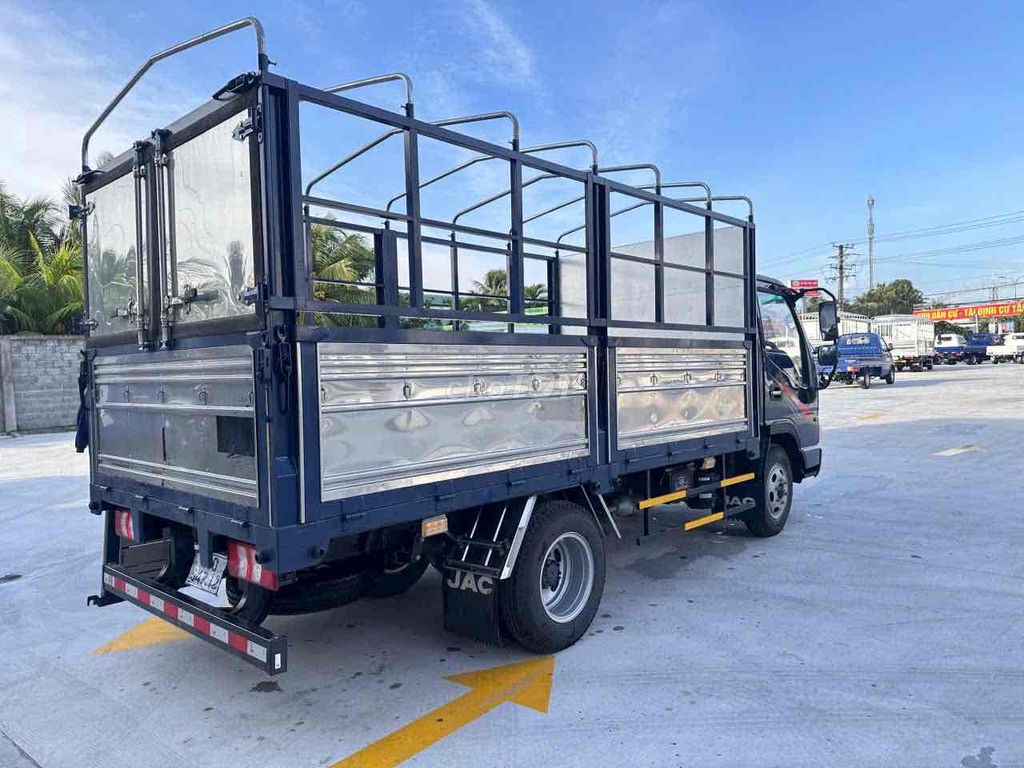 Jac H250 thùng bạt hỗ trợ trả góp. Mua bán Xe tải, xe ben tại Quận Bình Thuỷ Cần Thơ được đăng bởi Tổng Đại Lý Ôtô Miền Tây hình 6