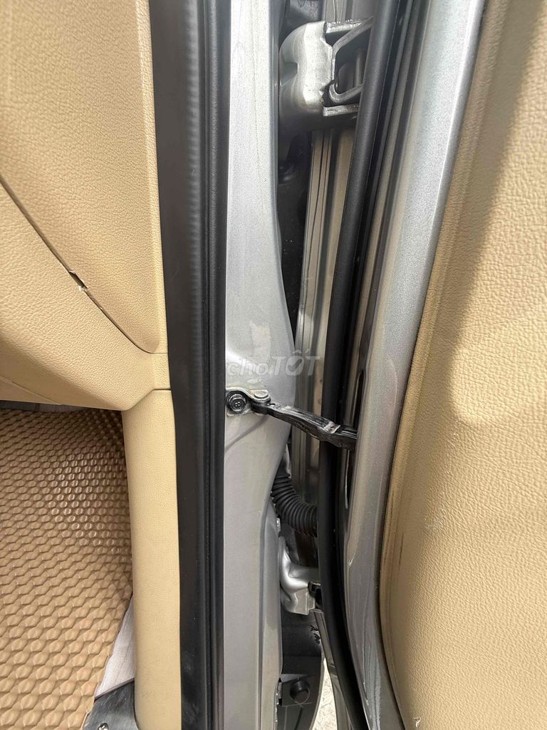 Hyundai Starex 2015 - 170000 km. Mua bán Ô tô tại Huyện Phụng Hiệp Hậu Giang được đăng bởi An Dvdl hình 10