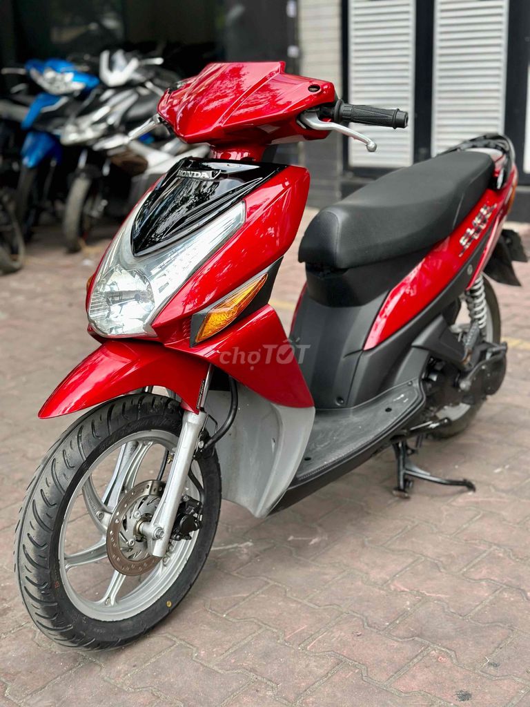 Honda Click 2011 Đỏ - BS TPHCM - CHÍNH CHỦ KÝ GIÂY. Mua bán Xe máy tại Quận 12 Tp Hồ Chí Minh được đăng bởi Bùi văn hiếu hình 3