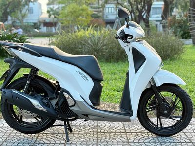 Sh 125 đúng đời 2019 biển 43, lốp zin theo xe. Mua bán Xe máy tại Quận Sơn Trà Đà Nẵng được đăng bởi AN  chuyên mua bán xe máy cũ tại 386 ngô quyền sơn trà đà nẵng  BÁN XE TRẢ GÓP