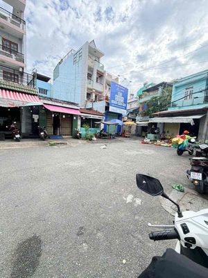 Plot of land 80 m² · Đường Lô L Cư xá Phú Lâm A
