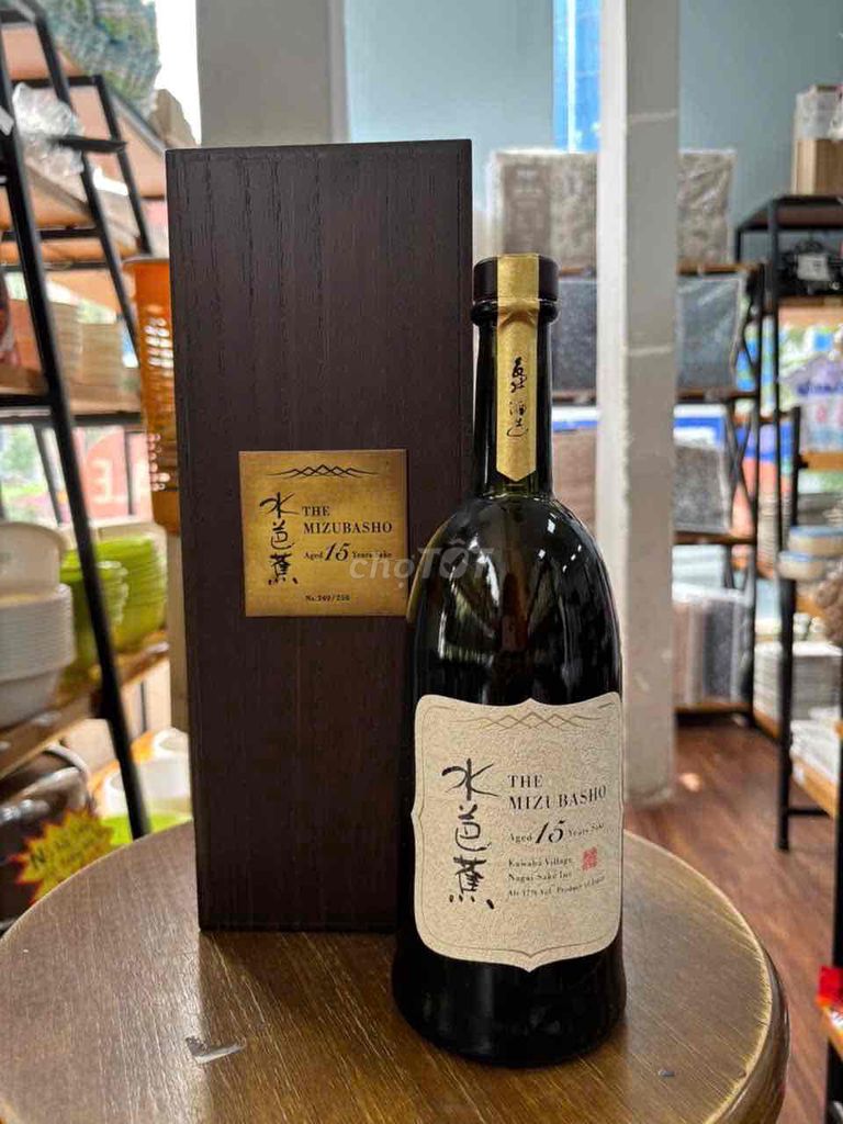 The Mizubasho Aged 15 Year Sake bản giới hạn 250c. Mua bán Đồ ăn, thực phẩm và các loại khác tại Quận 3 Tp Hồ Chí Minh được đăng bởi Khoa Bùi hình 1