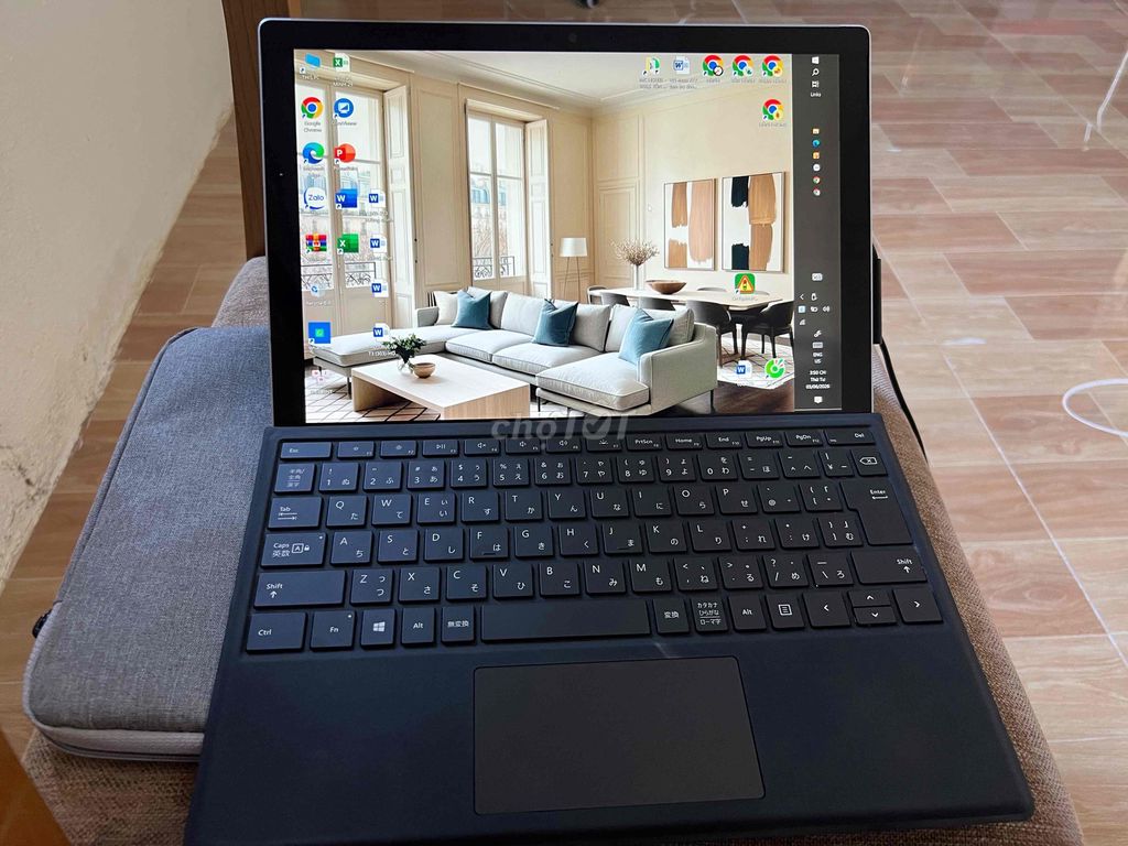 Microsoft Surface Pro 5 i5-7300U 8GB/238GB. Mua bán Laptop tại Quận Liên Chiểu Đà Nẵng được đăng bởi Ở ĐÂY CÓ CĂN HỘ BẠN CẦN hình 1