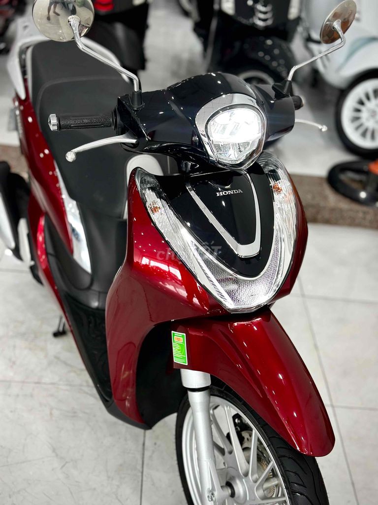 Shmode 2025 ABS Odo300km chính chủ ký. Mua bán Xe máy tại Thị xã Phú Mỹ Bà Rịa - Vũng Tàu được đăng bởi Cửa Hàng Xe Máy Phú Mỹ hình 1