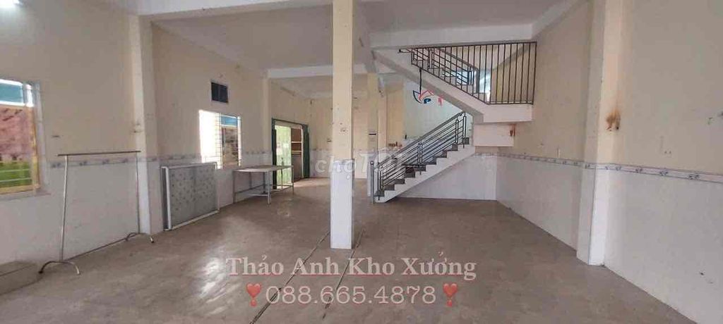 Cho thuê nhà xưởng trệt lầu sạch đẹp - đg tải 10T