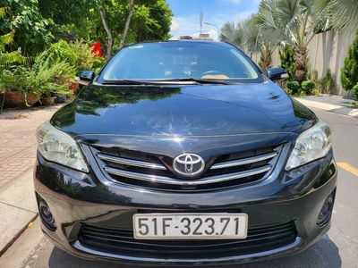 Toyota Corolla Altis năm 2013 số sàn, mới 85%. Mua bán Ô tô tại Quận 10 Tp Hồ Chí Minh được đăng bởi A Thanh
