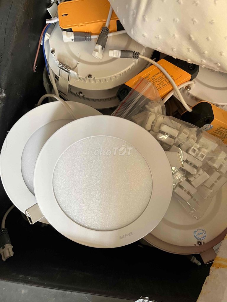 Đèn LED âm trần MPE Trắng đã sử dụng. Mua bán Đèn tại Quận Bình Tân Tp Hồ Chí Minh được đăng bởi Phuong Pham hình 1