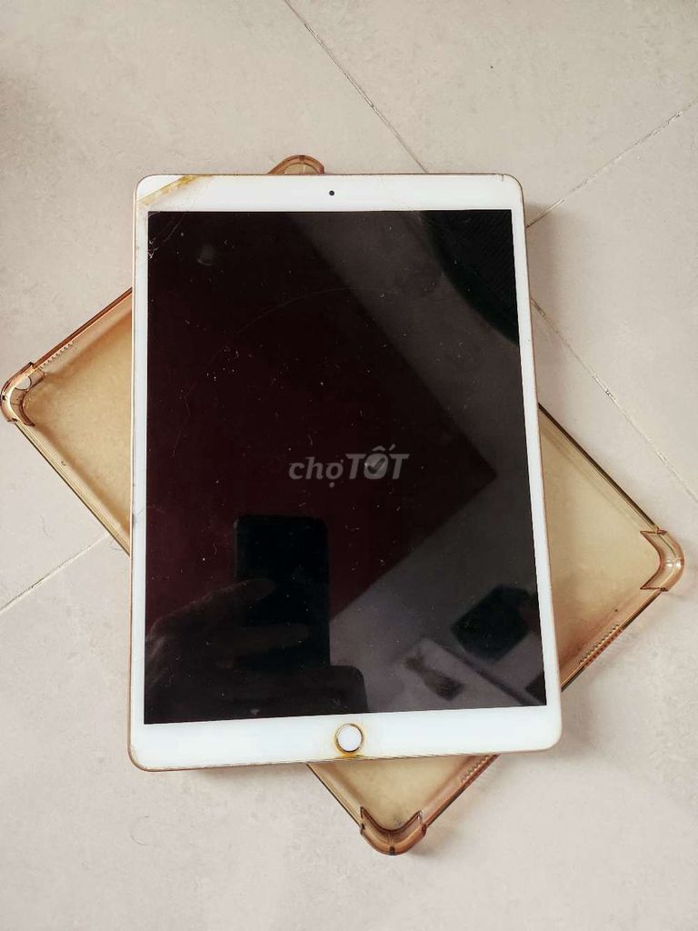 Apple iPad A2152 Vàng hồng. Mua bán Máy tính bảng tại Quận 1 Tp Hồ Chí Minh được đăng bởi Gia Bao hình 1
