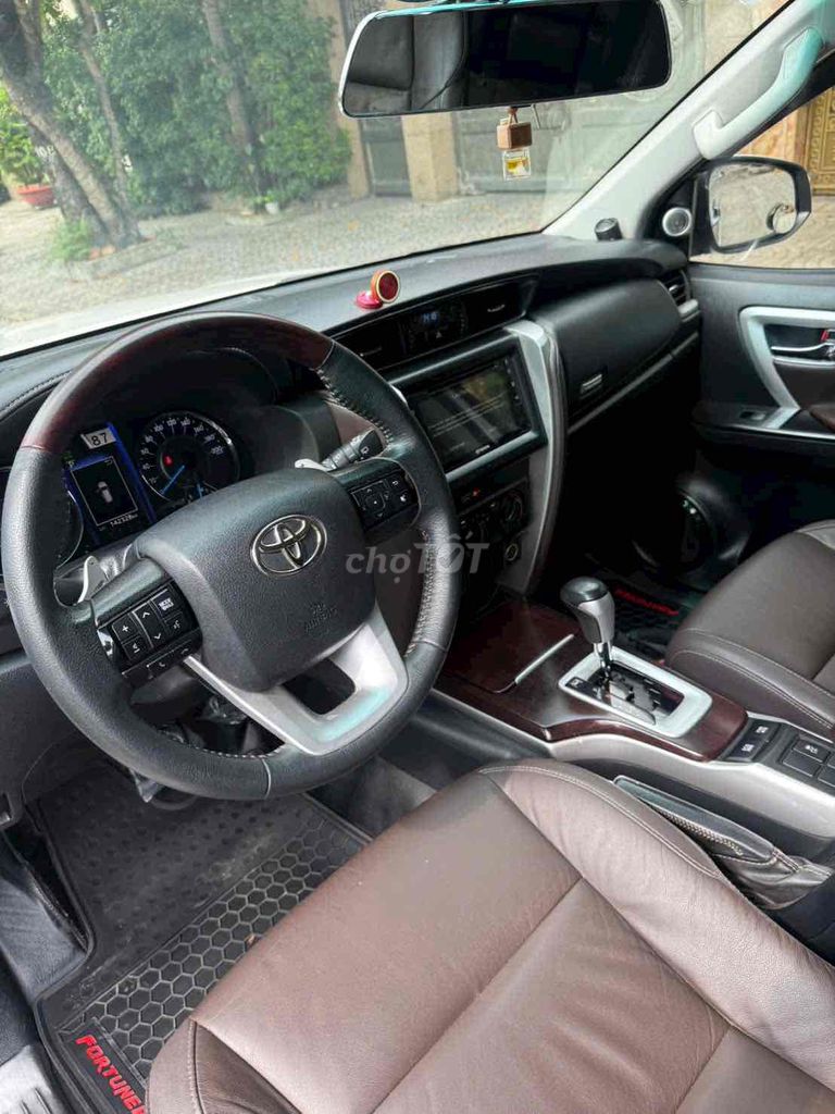Toyota Fortuner 2020 белый автомат 88 300 км