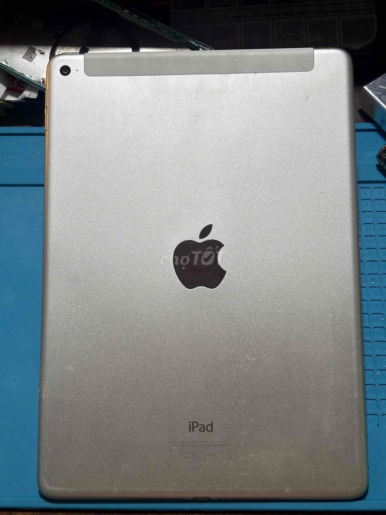 Bán ipad gen 5.wifi 32G .ip air 2 4G wifi