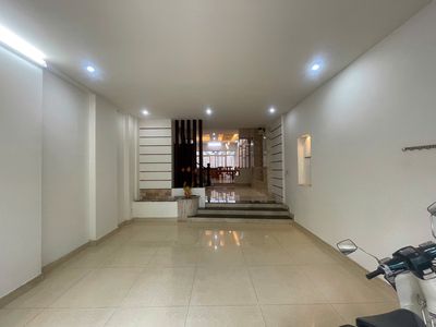 Cho Thuê Nhà Phố KDC Phước Kiển A (Sadeco) 3,5 Lầu 4 Pn 5WC Giá 25tr