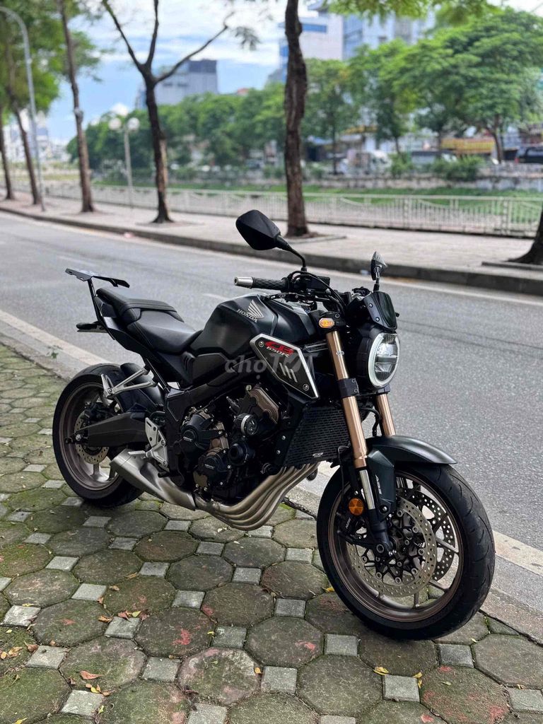 Honda CB650R 2022 матовый серый б/у в отличном состоянии номер 29