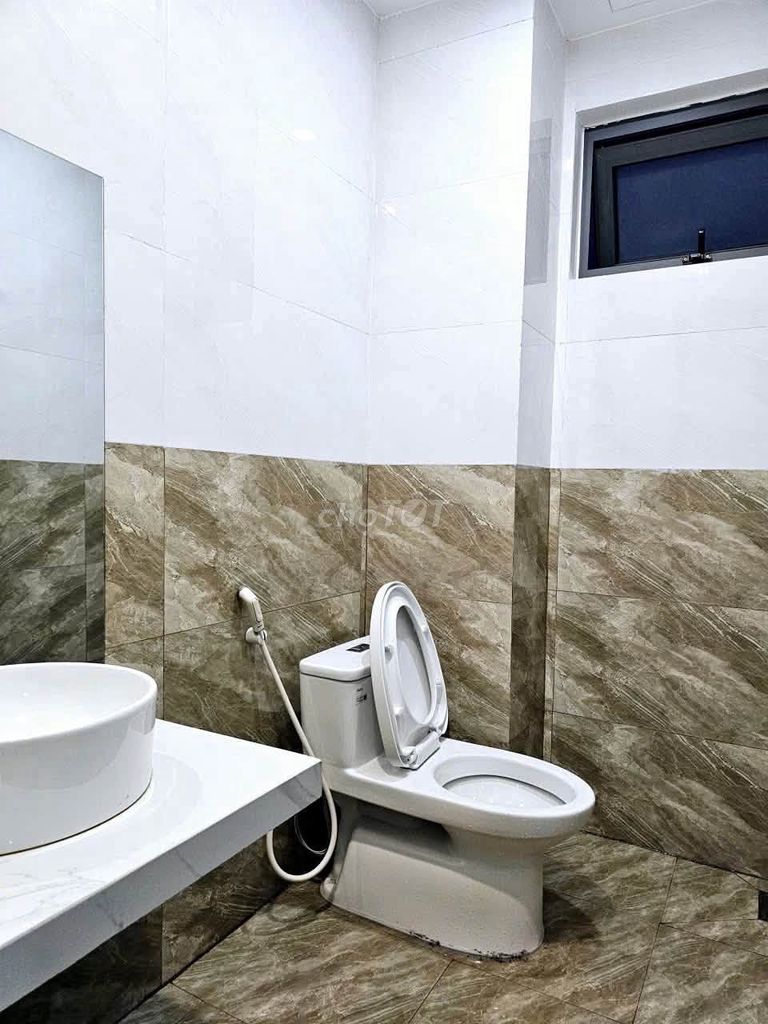 6th-floor room on Lương Thế Vinh with own washer — photo 5