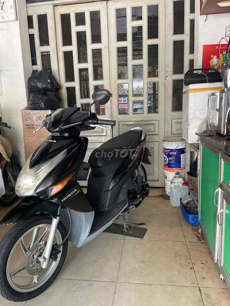Японский Honda Click, куплен новым у официального дилера, состояние хорошее