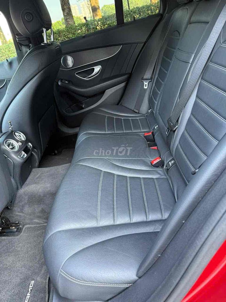 Mercedes Benz C Class 2020 C300 AMG - 56000 km-Vip. Mua bán Ô tô tại Quận Cầu Giấy Hà Nội được đăng bởi TRUNG HIẾU AUTO hình 16