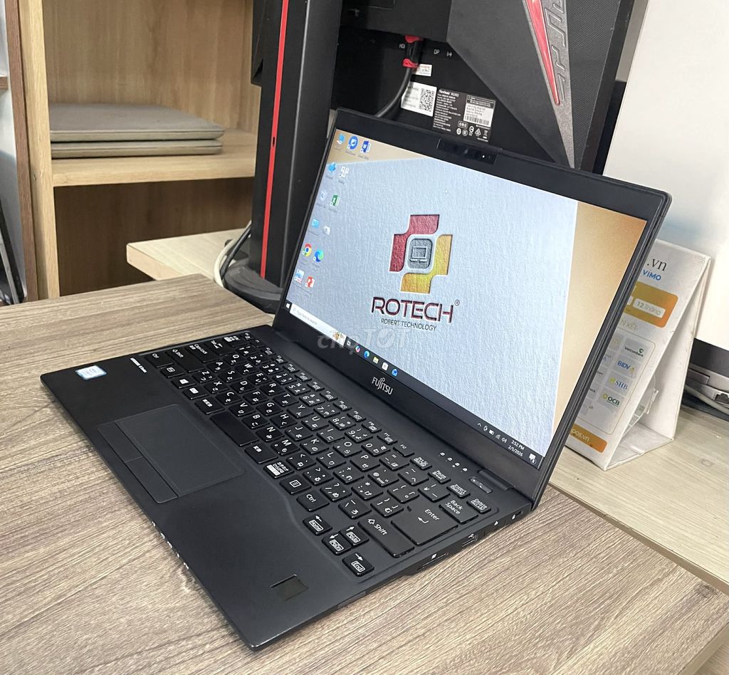 Fujitsu Lifebook U939 i7-8665U 16GB 256GB 13.3". Mua bán Laptop tại Quận Bình Tân Tp Hồ Chí Minh được đăng bởi Rotech Store hình 1