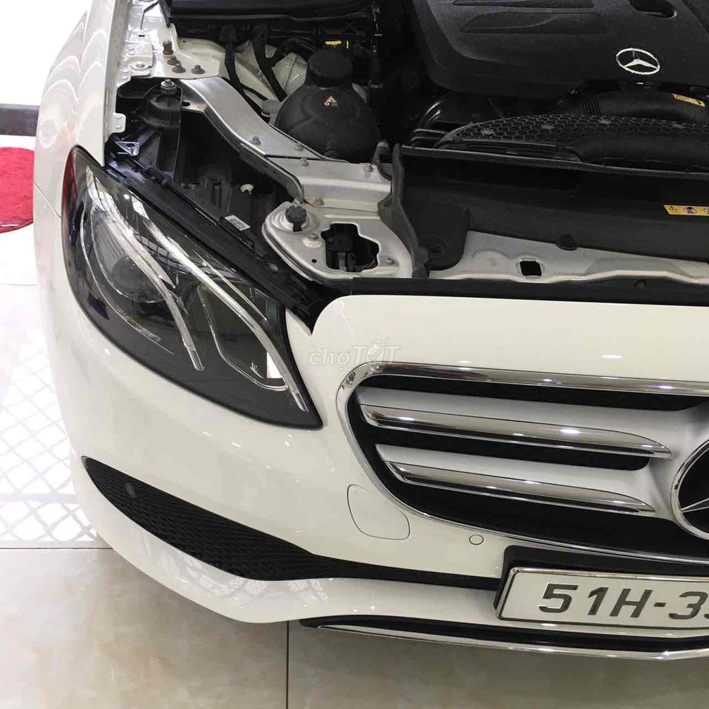 Mercedes Benz E Class 2020 E180 - 22000 km. Mua bán Ô tô tại Quận 12 Tp Hồ Chí Minh được đăng bởi ĐỖ CƯỜNG hình 6