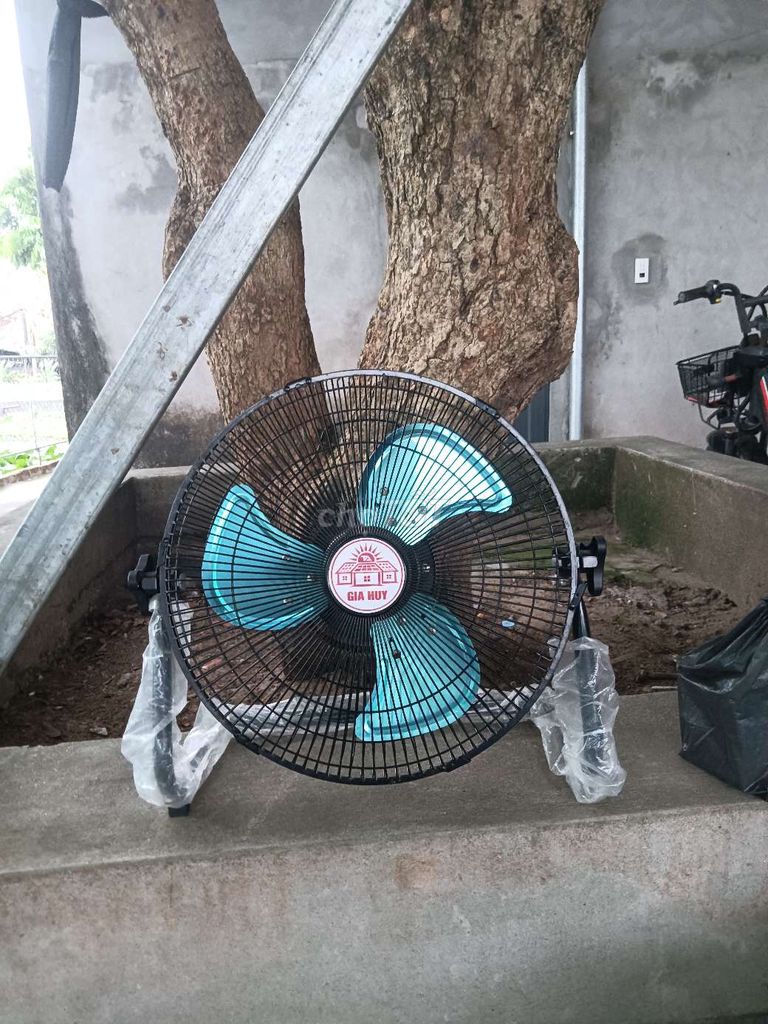 Quạt điện Gia Huy Đen, xanh ngọc. Mua bán Quạt tại Huyện Vũ Thư Thái Bình được đăng bởi Tuấn Anh camera hình 1