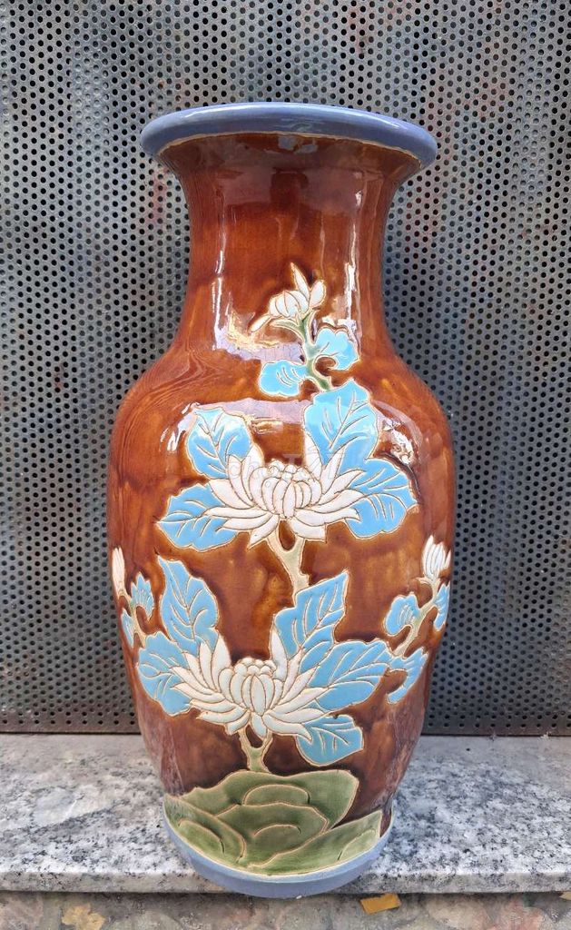 Bình biên hòa xưa. Mua bán Đồ sưu tầm, đồ cổ tại Quận Bình Tân Tp Hồ Chí Minh được đăng bởi tam hình 1