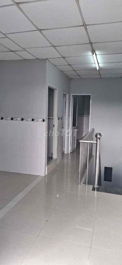 Nhà mặt tiền Lý Thường Kiet My Tho. Cho thuê nhà ở tại Thành phố Mỹ Tho Tiền Giang được đăng bởi Thái Trường An Bất Động Sản Tiền Giang hình 3