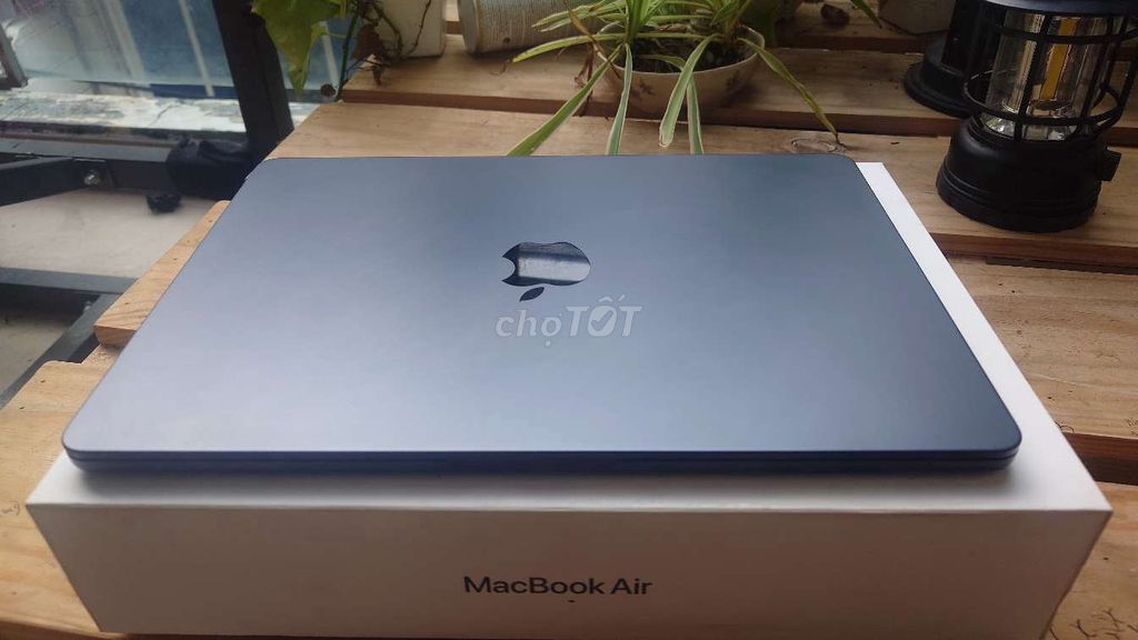 Apple MacBook Air M4 13 inch 16GB/256GB Like New. Mua bán Laptop tại Quận 1 Tp Hồ Chí Minh được đăng bởi Dương Tuấn Sơn hình 1