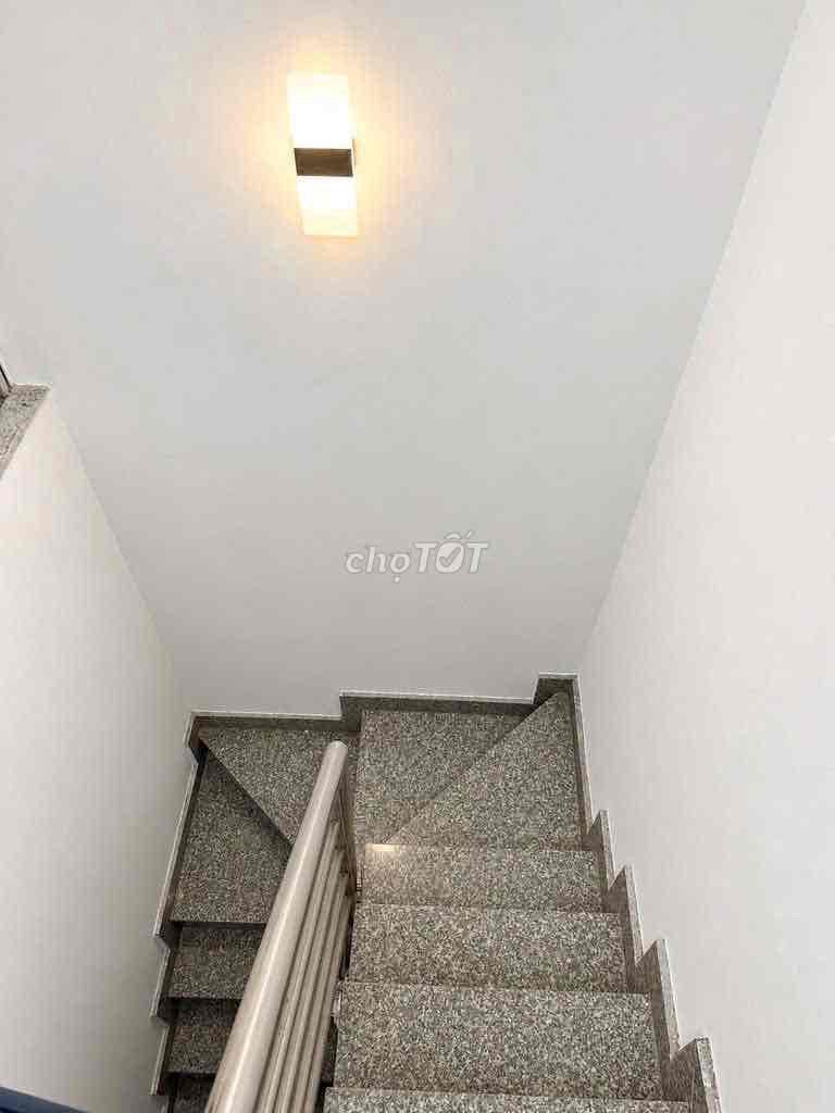 🏡 ДОМ В АРЕНДУ В РАЙОНЕ 4 — 3 СПАЛЬНИ, 3 ТУАЛЕТА, С ТЕРРАСОЙ