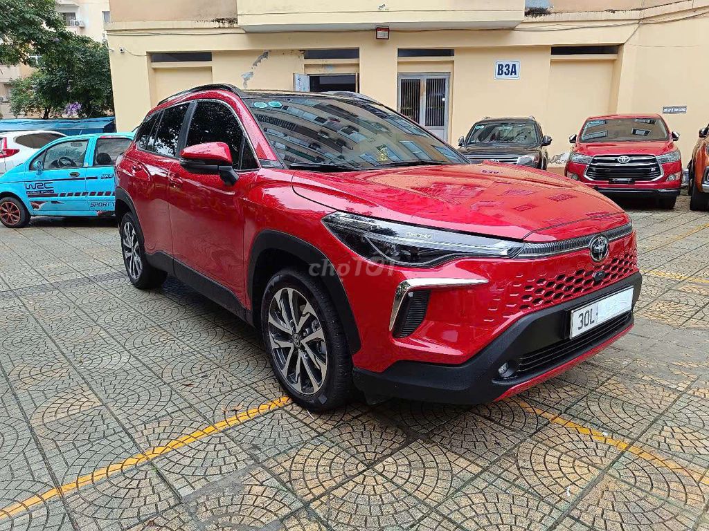 Toyota Cross 2025 1.8V - 1200 km
