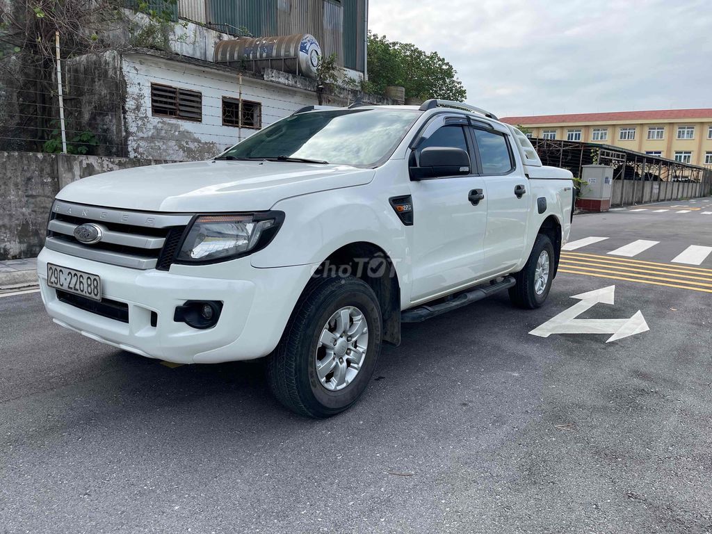 Ford Ranger 2013 XLS 2.2 4x2 AT - 190000 km