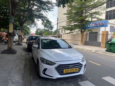 Hyundai Elantra, xe đẹp 1 chủ từ đầu không lỗi