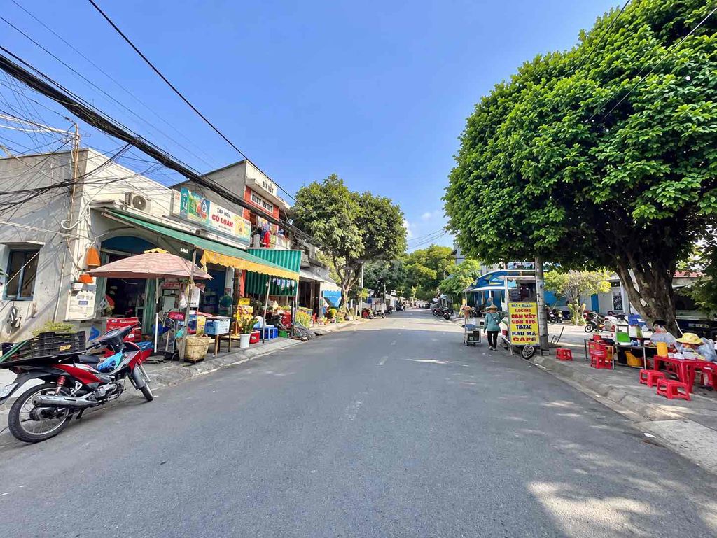 BÁN DÃY TRỌ 60M² CẠNH KCX TÂN THUẬN | XE HƠI ĐỖ CỬA - SẴNG DÒNG TIỀN
