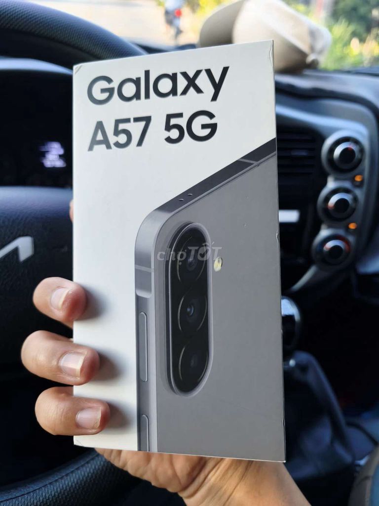 Samsung Galaxy A57 5G Xám Không trầy xước. Mua bán Điện thoại tại Huyện Bến Lức Long An được đăng bởi sơn hình 1
