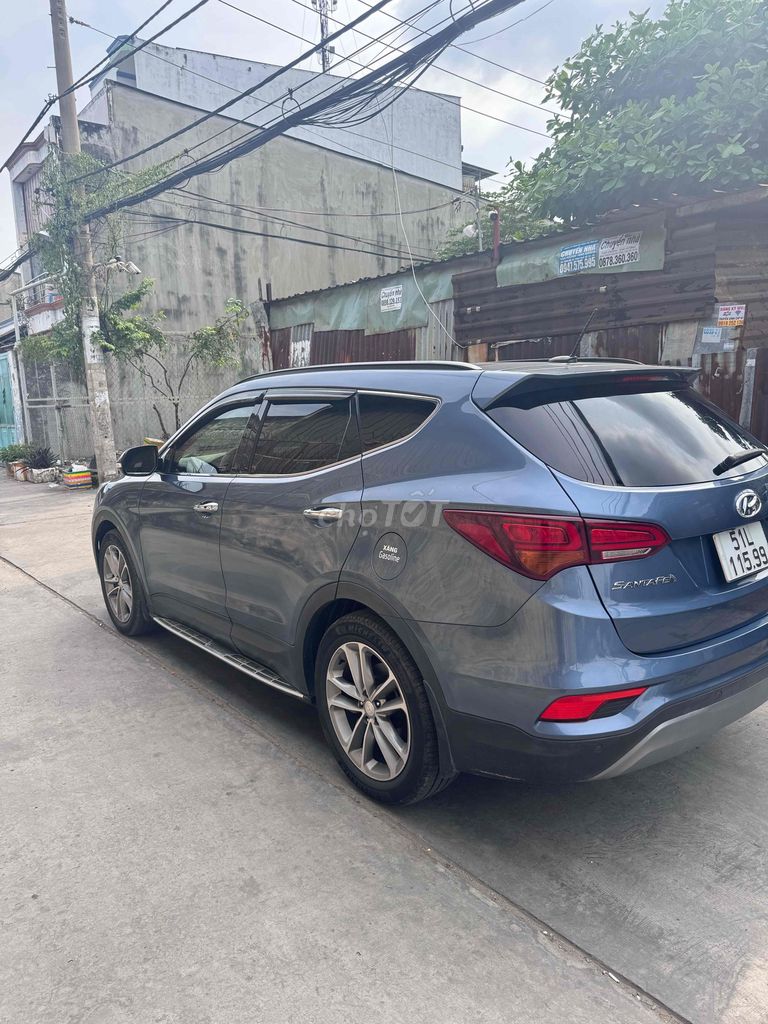 Hyundai Santa Fe 2017 2.4 AT 4 WD - 99000km. Mua bán Ô tô tại Quận Bình Tân Tp Hồ Chí Minh được đăng bởi thành tâm  hình 5