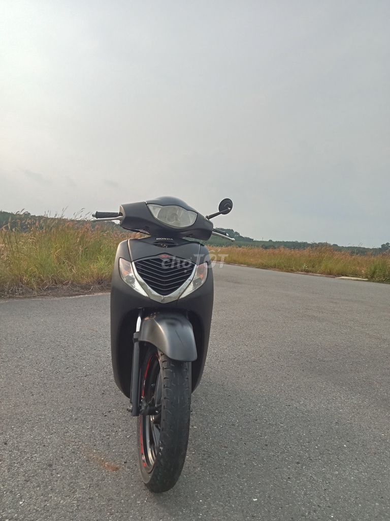 Cần bán. Mua bán Xe máy tại Thành phố Thủ Dầu Một Bình Dương được đăng bởi Anh Tran hình 2