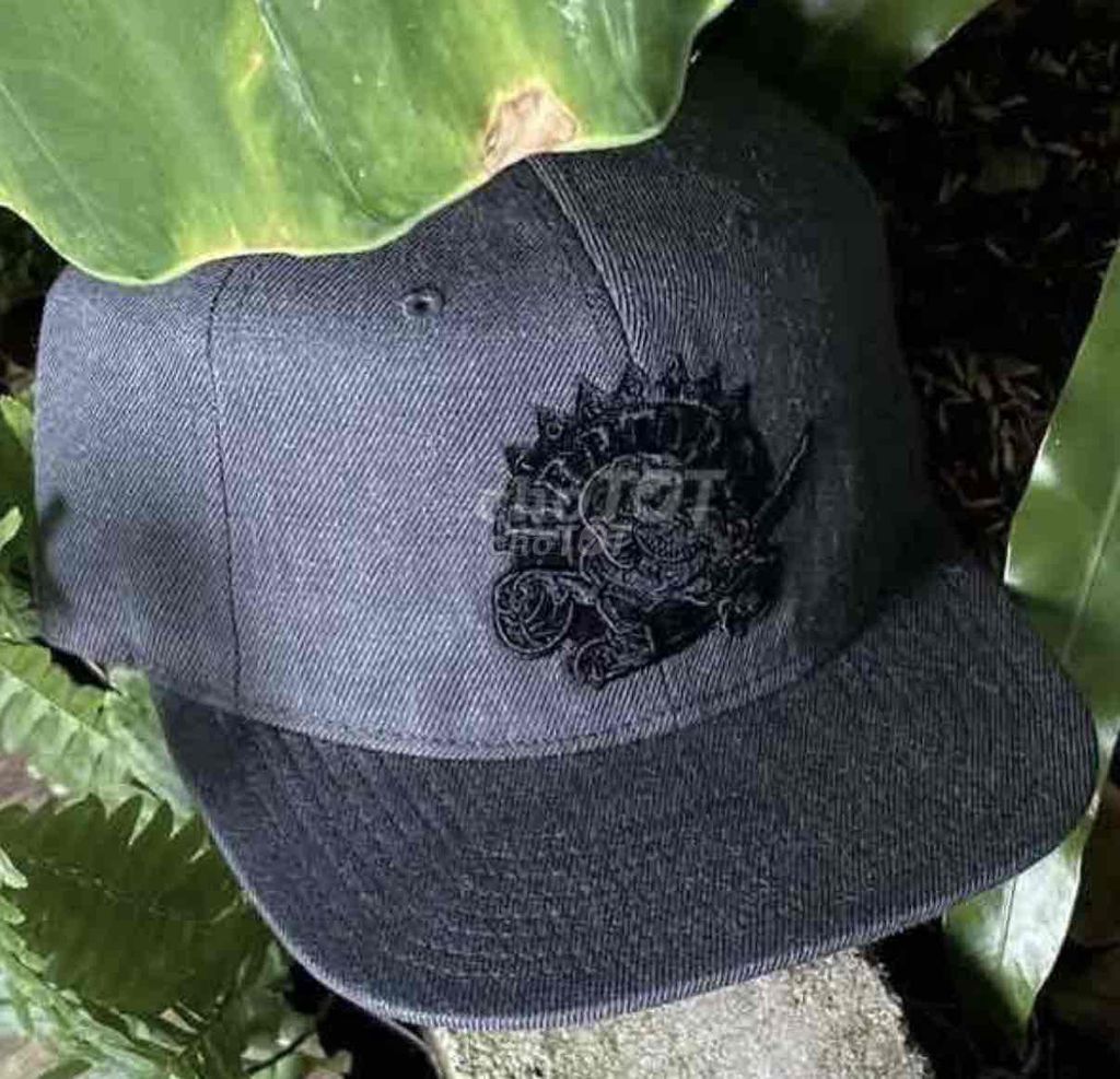 Nón snapback Mỹ Mitchell & Ness Xám. Mua bán Phụ kiện thời trang khác tại Thành phố Mỹ Tho Tiền Giang được đăng bởi Mr Pi hình 1