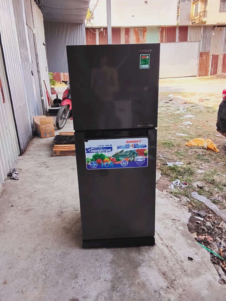 Thanh lý tủ lạnh 186l inverter đời mới bao test