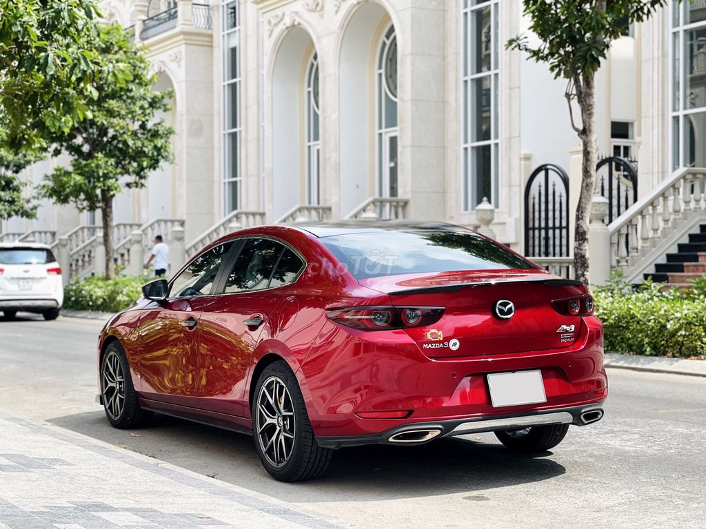 Mazda 3 1.5 Premium 2022 trả trước 200tr nhận xe