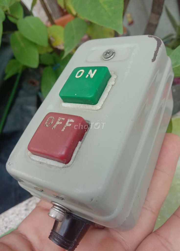 CÔNG TẮC ON / OFF - HÀNG BÃI - 30 A - ĐÈN