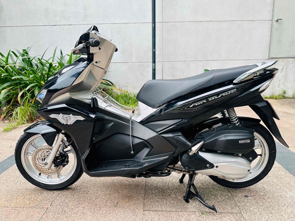 Honda Airblade khoá smakey chính chủ. Mua bán Xe máy tại Quận Bắc Từ Liêm Hà Nội được đăng bởi XE MÁY ÁNH QUÂN hình 1