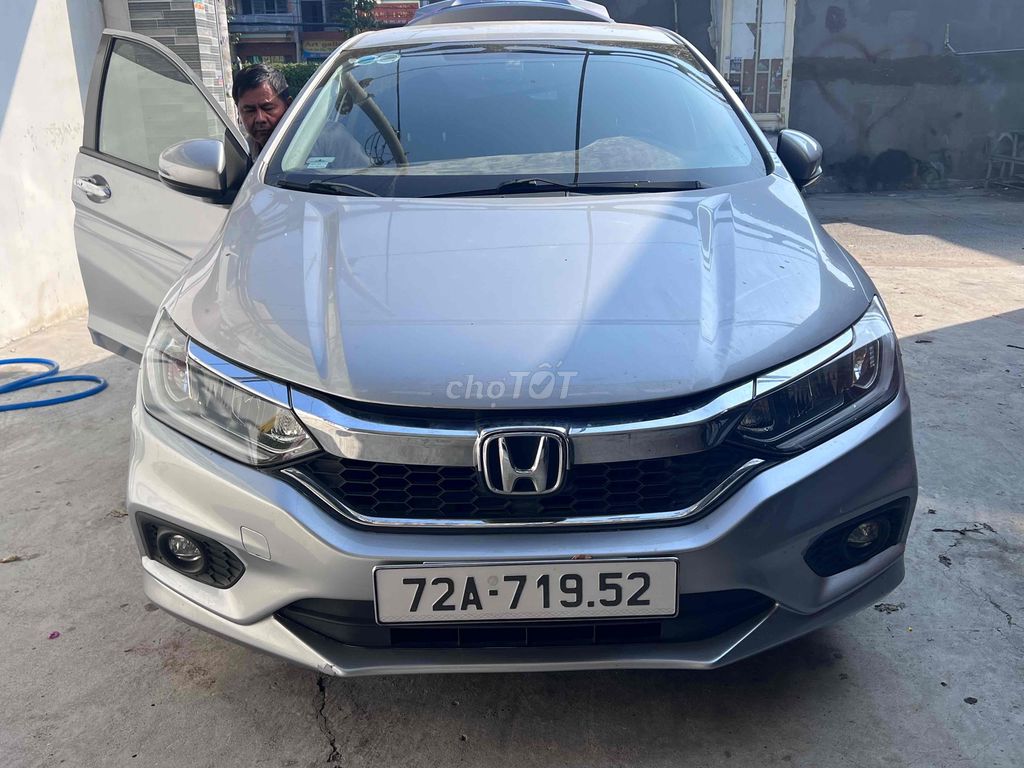 Honda City 2018 1.5 TOP - 60000 km