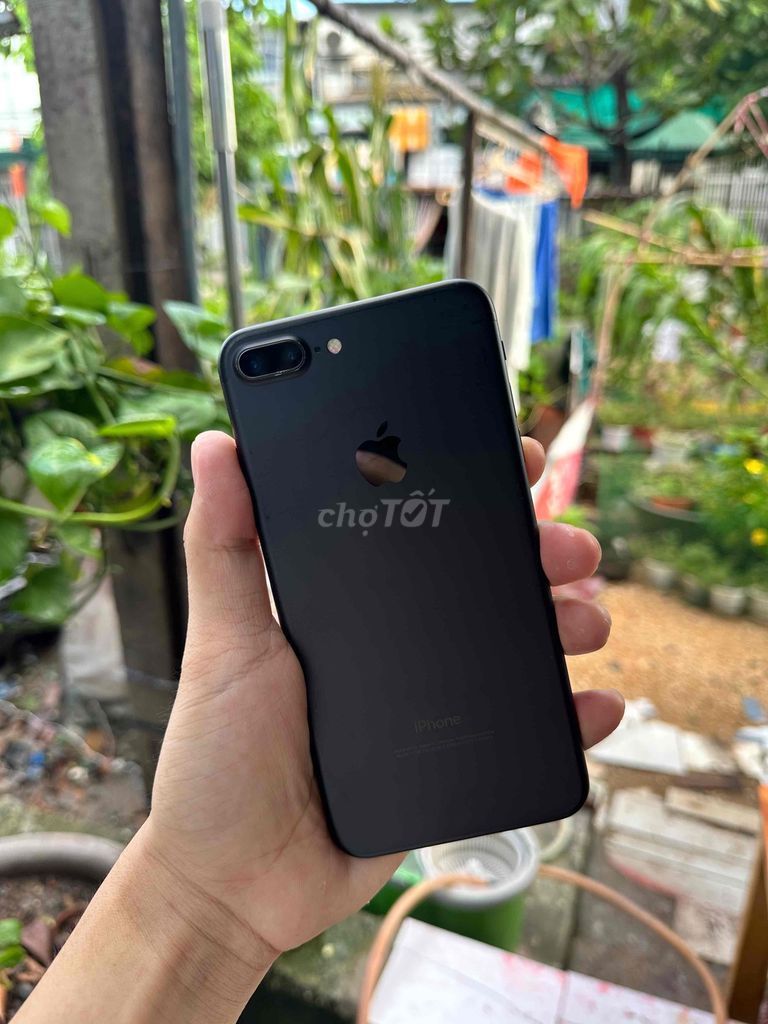Apple iPhone 7 Plus 128GB Đen đẹp 95%. Mua bán Điện thoại tại Quận 12 Tp Hồ Chí Minh được đăng bởi Nguyễn Văn Vang hình 1