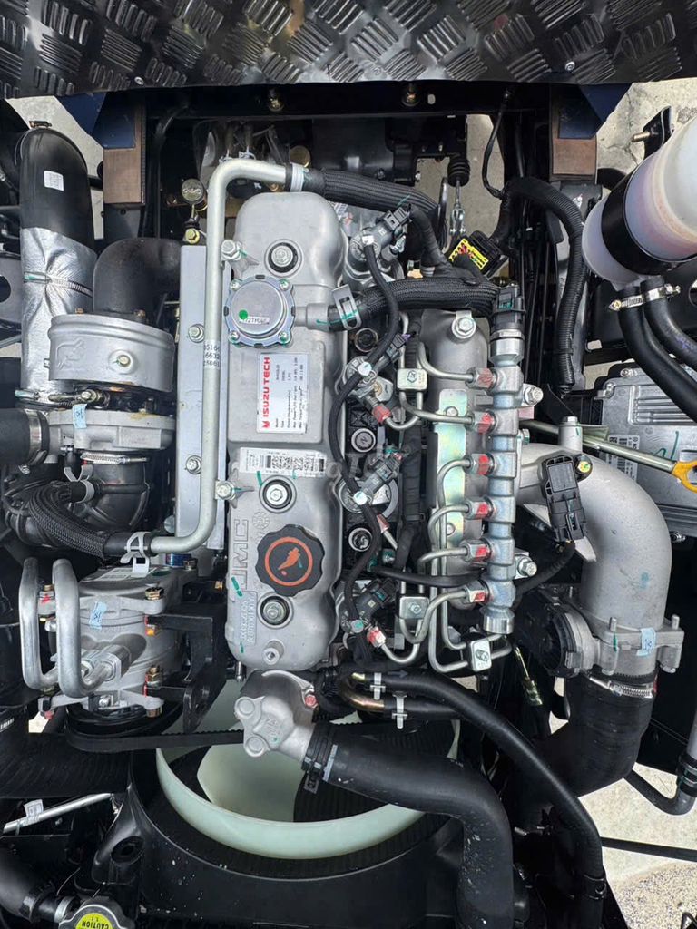 ĐÔ THÀNH 3 TẤN 5 - IZ65M TRẢ TRƯỚC CHỈ TỪ 65 TRIỆU. Mua bán Xe tải, xe ben tại Huyện Châu Thành An Giang được đăng bởi ĐẠI LÝ XE TẢI GIÁ TỐT MIỀN TÂY hình 4