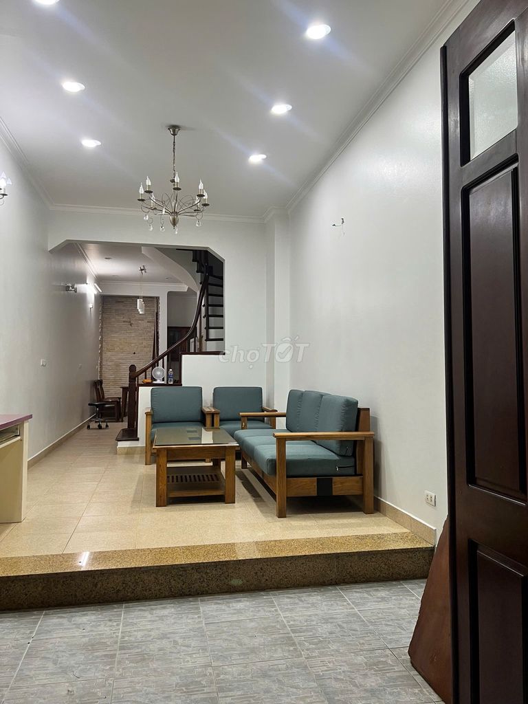 Cho thuê nhà Nguyễn Chí Thanh 50m2, 4 ngủ đầy đủ nội thất chỉ 18 triệu