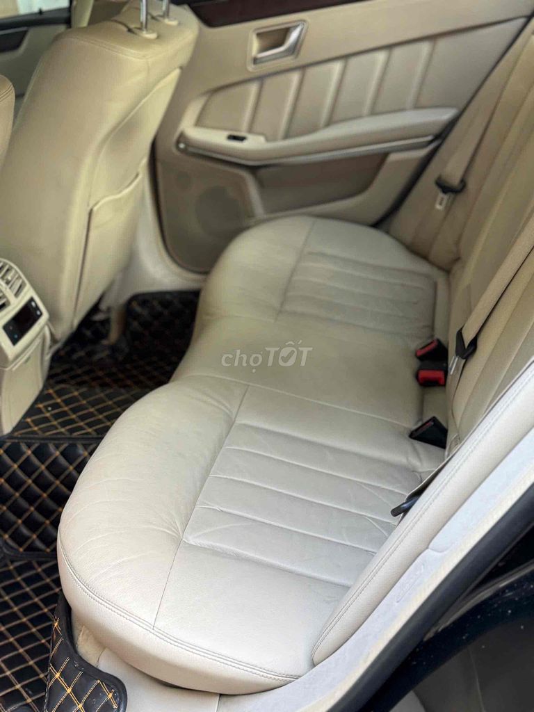Mercedes E200 sx 2015 đẹp giá tốt. Mua bán Ô tô tại Quận Cầu Giấy Hà Nội được đăng bởi Cao Quý hình 20